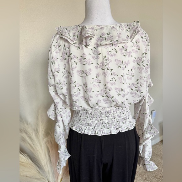 NWT - Floral Ruffle Smocked Crop Blouse - Picture 5 of 13
